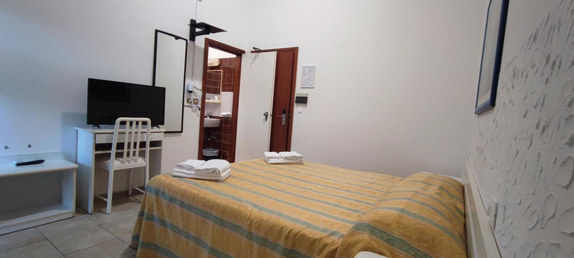 Hotel Zeus Lido Di Classe Room Only Екстериор снимка