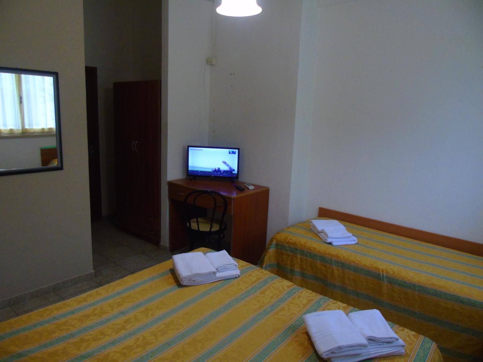 Hotel Zeus Lido Di Classe Room Only Екстериор снимка