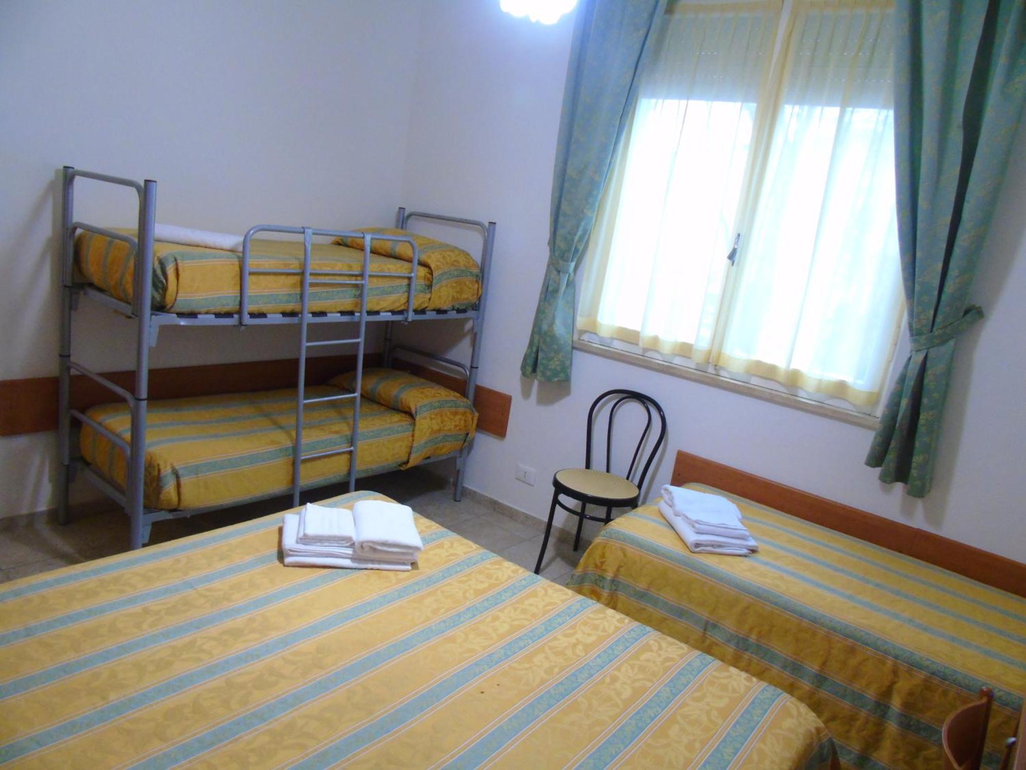 Hotel Zeus Lido Di Classe Room Only Екстериор снимка