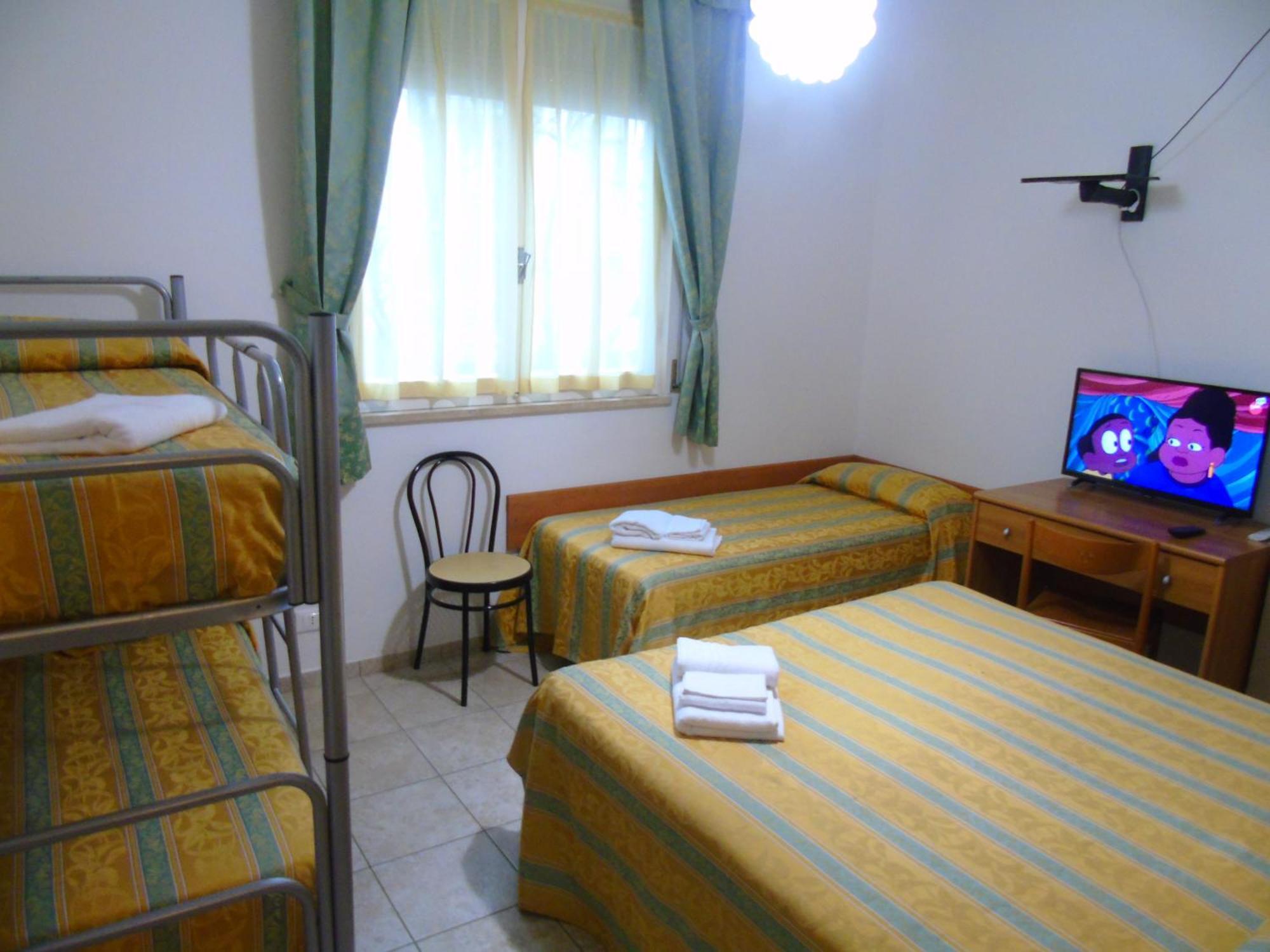 Hotel Zeus Lido Di Classe Room Only Екстериор снимка