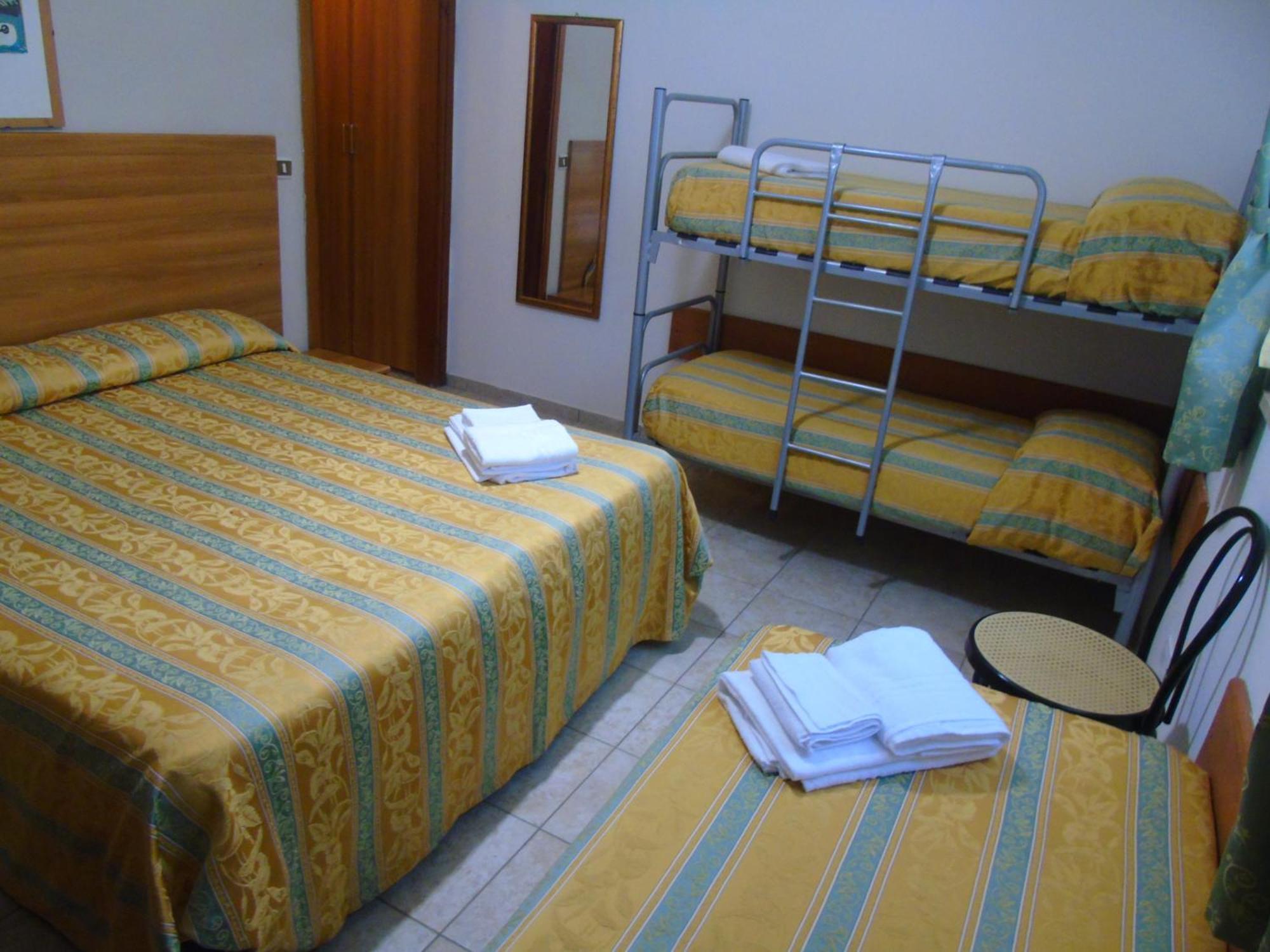 Hotel Zeus Lido Di Classe Room Only Екстериор снимка