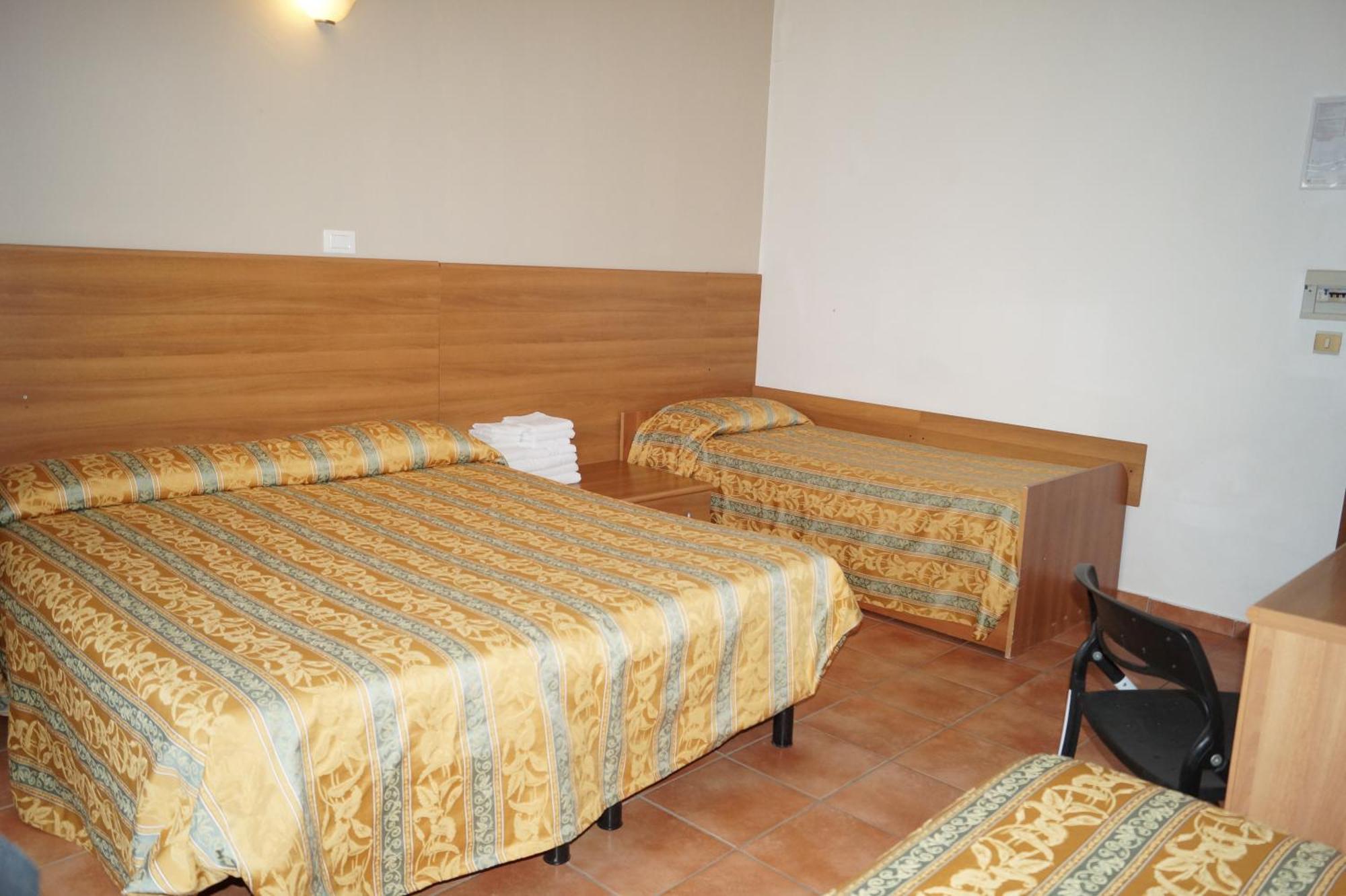Hotel Zeus Lido Di Classe Room Only Стая снимка